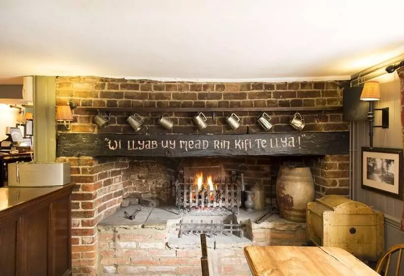 ホテル The Cherry Tree Inn