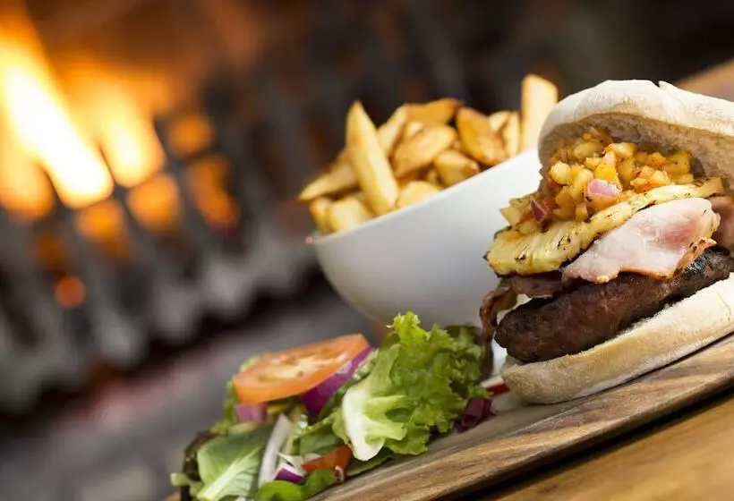 ホテル The Cherry Tree Inn