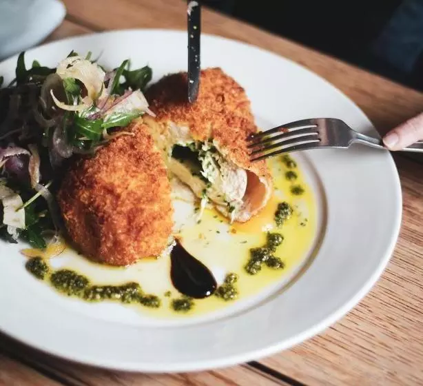 ホテル The Five Dials Inn