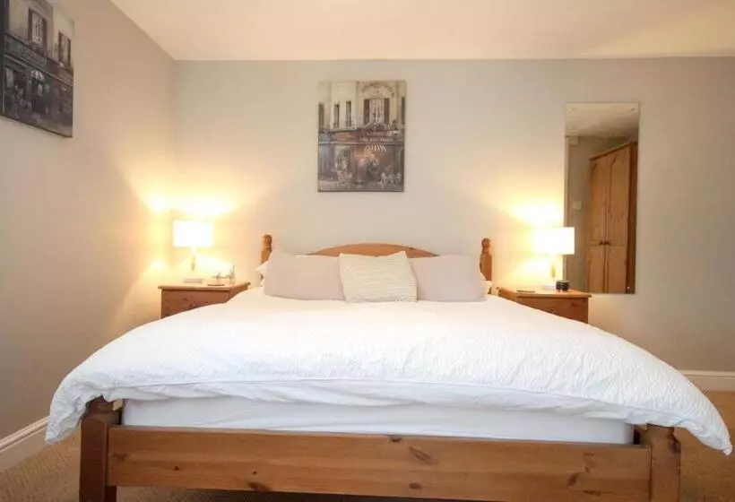 ホテル The Five Dials Inn