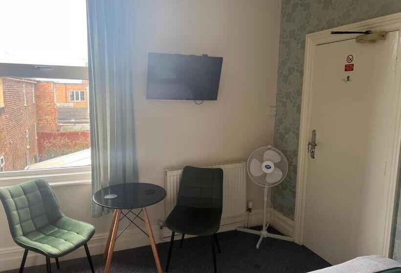 ホテル The Promenade Guest House