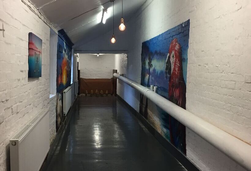 ホテル The Victoria