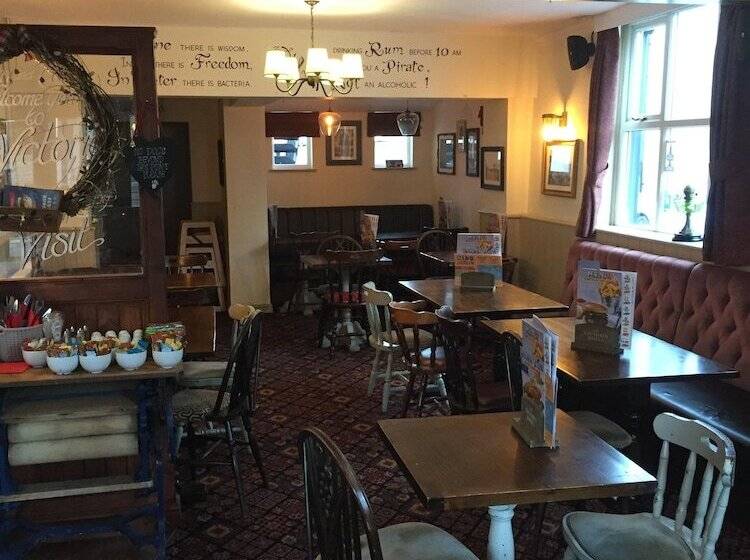 ホテル The Victoria