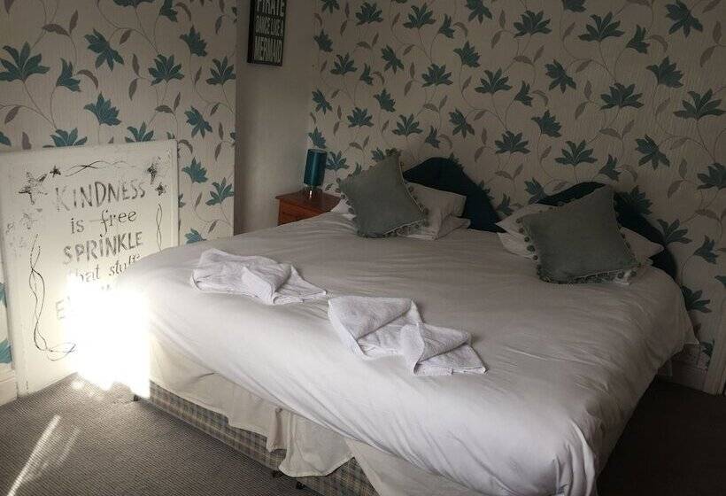 ホテル The Victoria