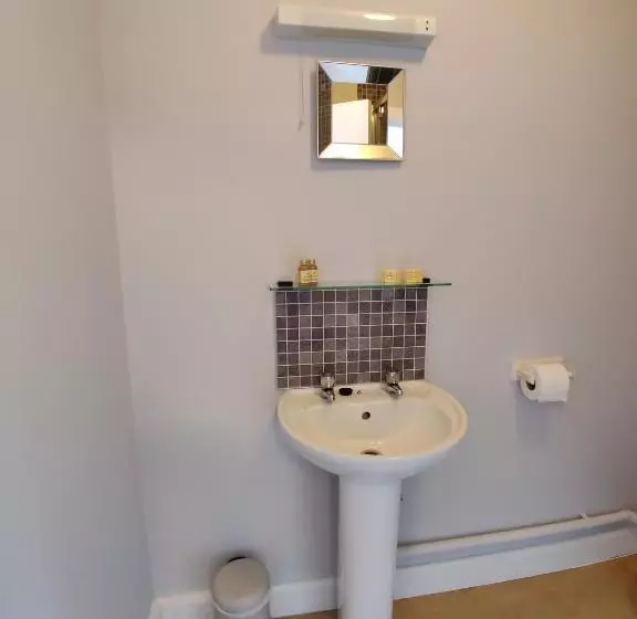 בית מלון כפרי Woolpack Inn