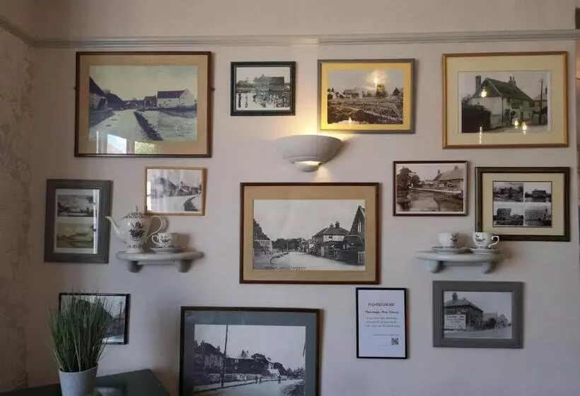 בית מלון כפרי Woolpack Inn