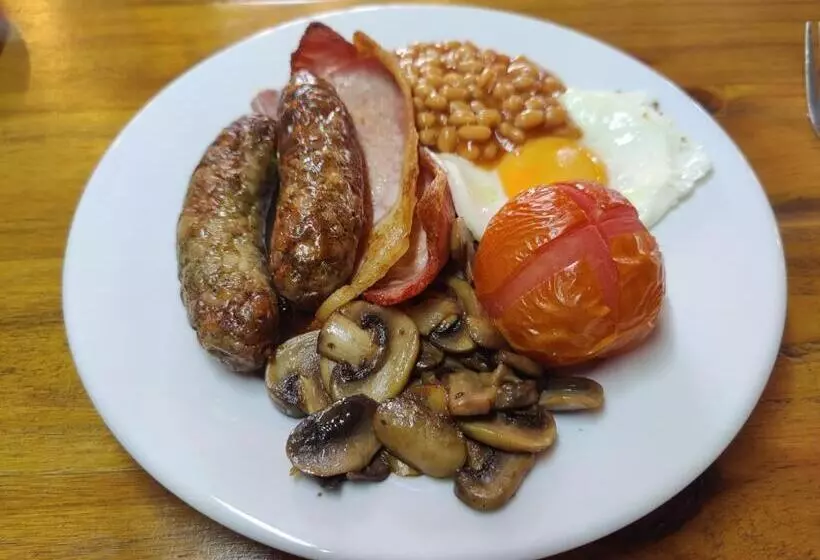 בית מלון כפרי Woolpack Inn