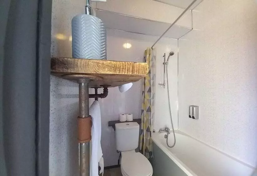 هتل Vinnie S Family