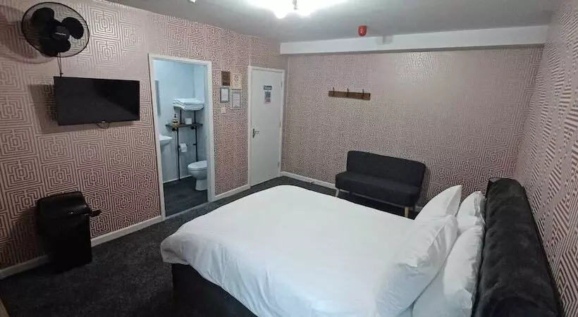 هتل Vinnie S Family