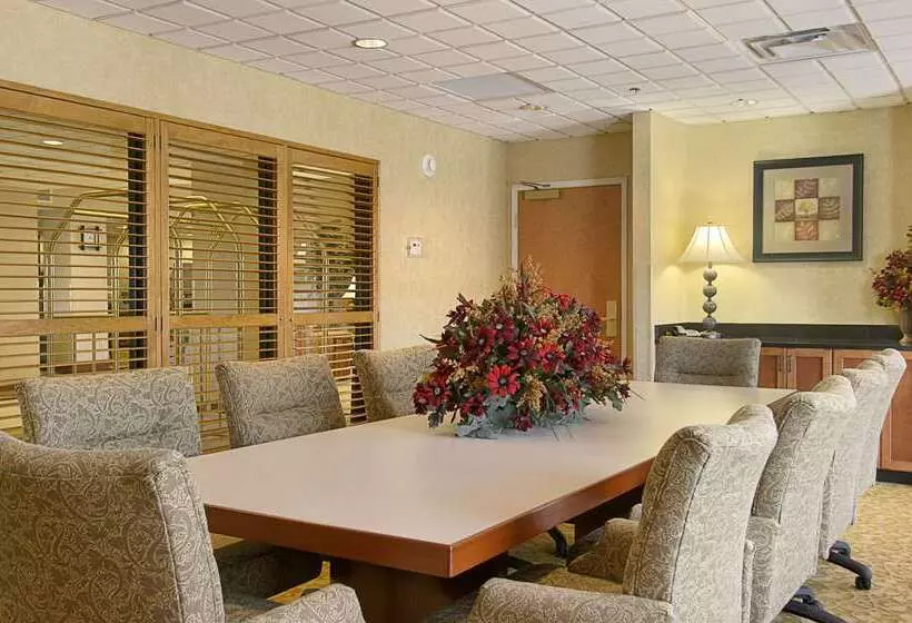 ホテル Wingate By Wyndham Warner Robins