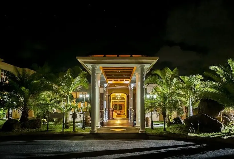 Jalsa Beach Hotel & Spa