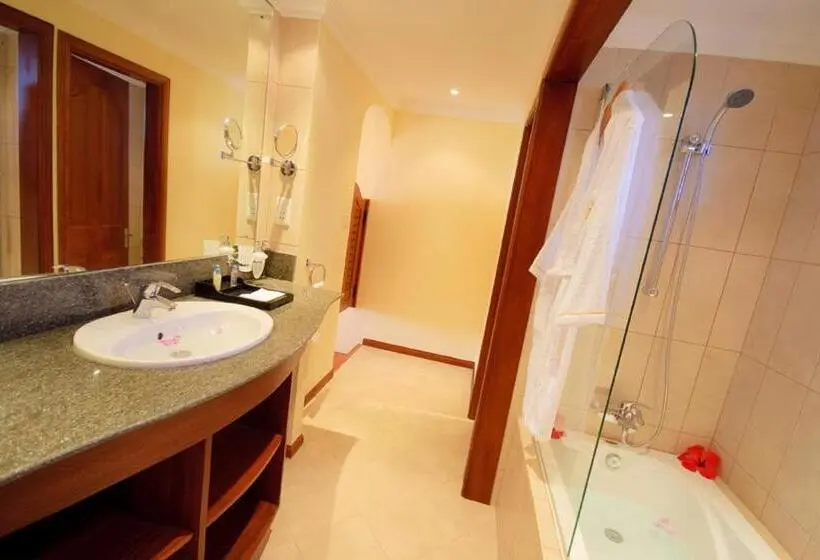 Jalsa Beach Hotel & Spa