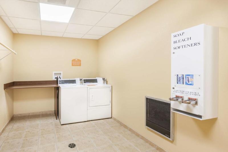 Microtel Inn & Suites Verona