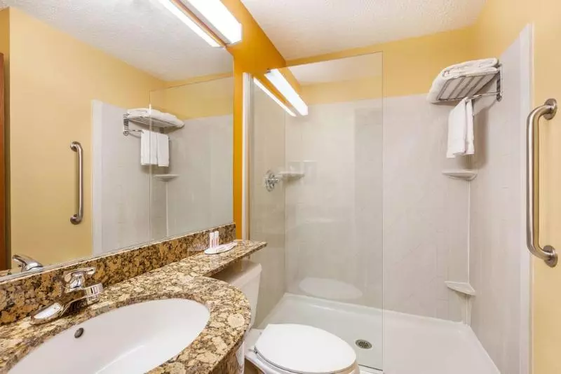 Microtel Inn & Suites Verona