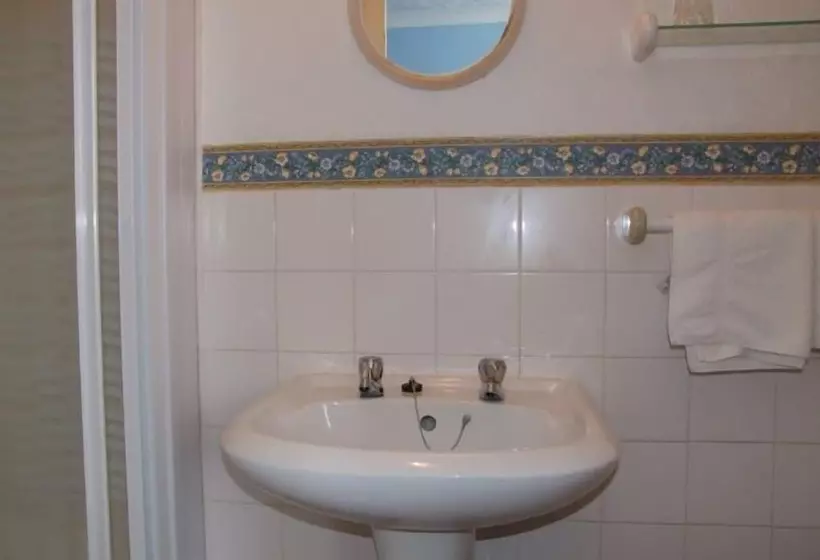 مبيت وإفطار Braedene Lodge