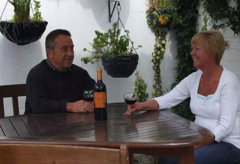 مبيت وإفطار Braedene Lodge