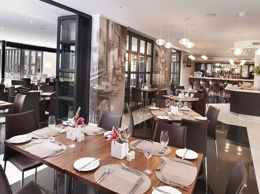 호텔 The Capital 20 West