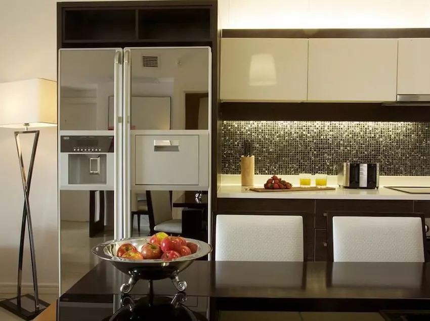 호텔 The Capital 20 West