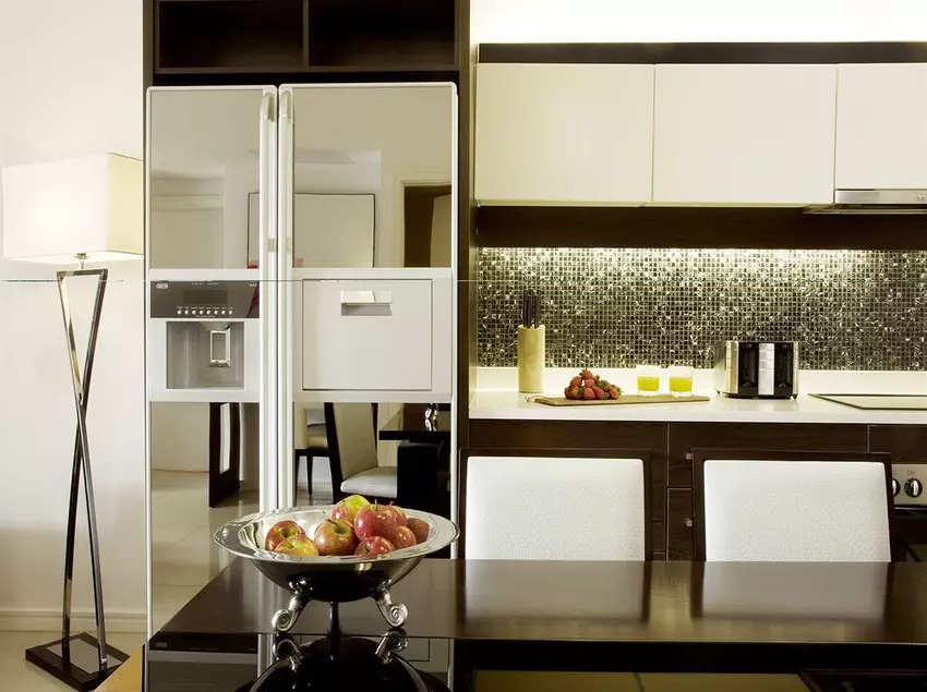 호텔 The Capital 20 West