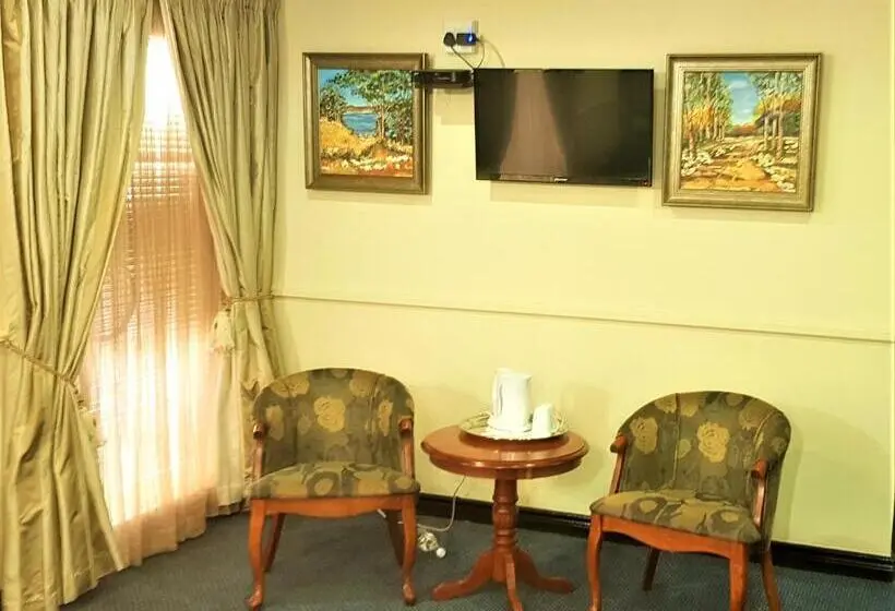 簡易ホテル Constantia Manor Guest House