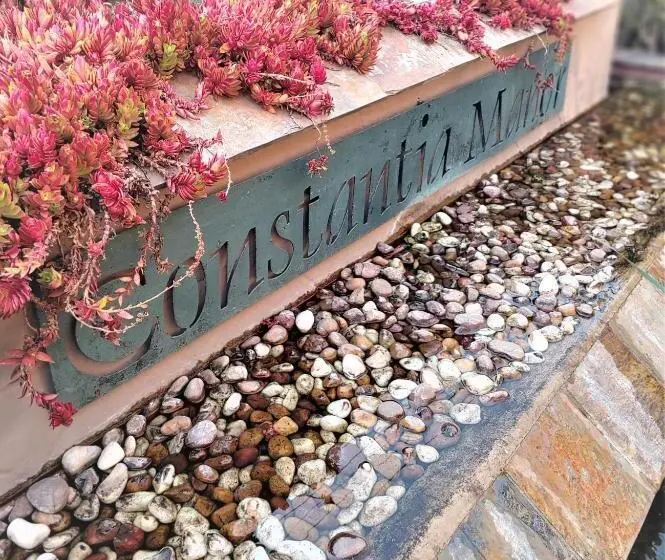 簡易ホテル Constantia Manor Guest House