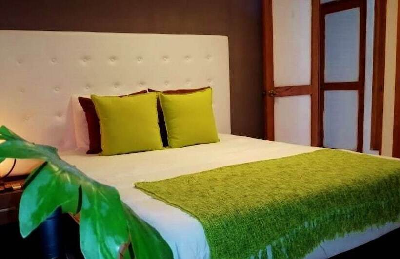 فندق Boutique Valverde Santa Elena