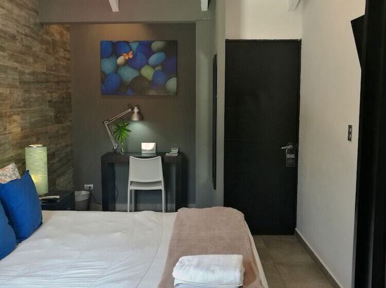 فندق Boutique Valverde Santa Elena