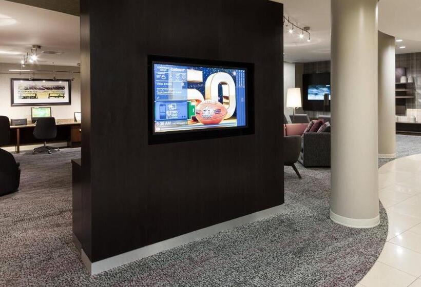 هتل Courtyard By Marriott Miami At Dolphin Mall