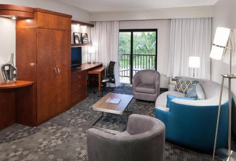 هتل Courtyard By Marriott Miami At Dolphin Mall