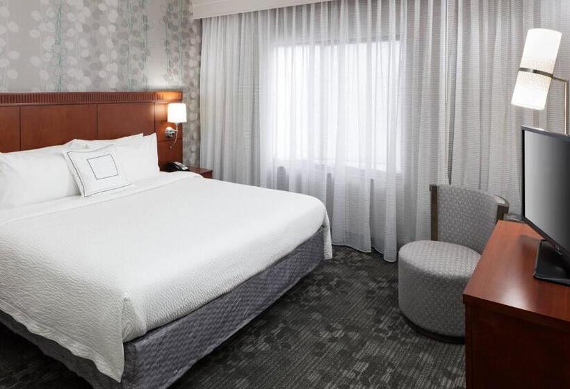 هتل Courtyard By Marriott Miami At Dolphin Mall