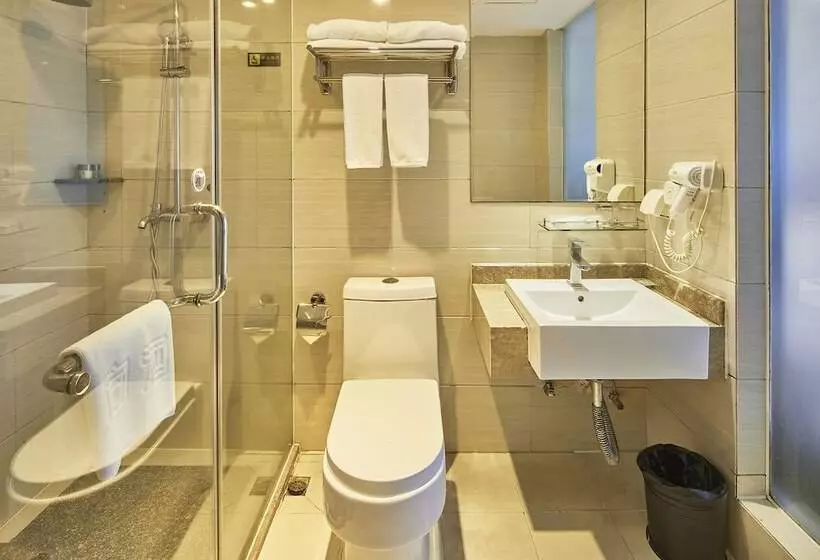 Отель Insail S Railway Station Guangzhou