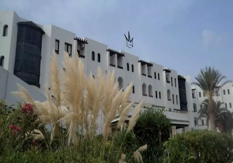 Отель La Couronne