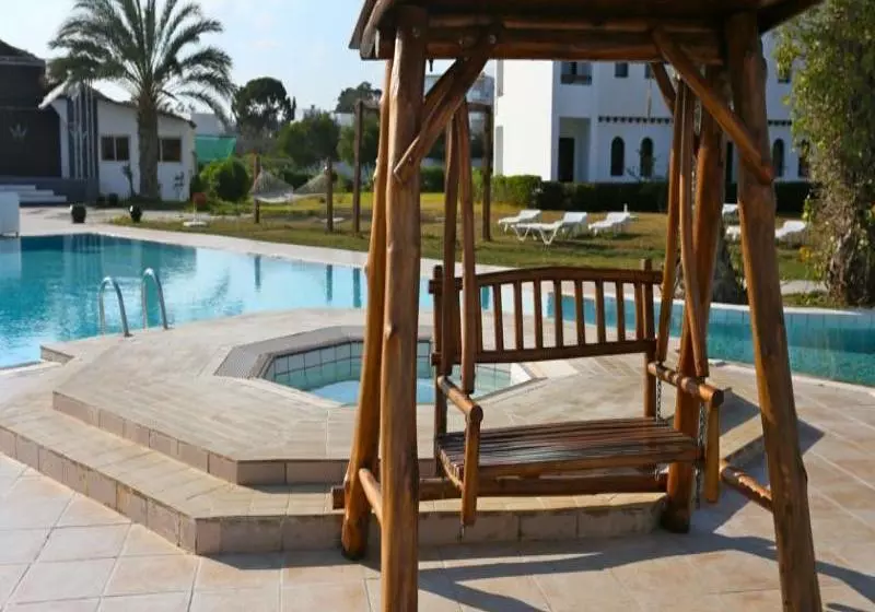 Отель La Couronne