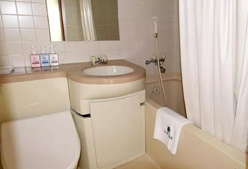 Otel Livemax Budget Esaka