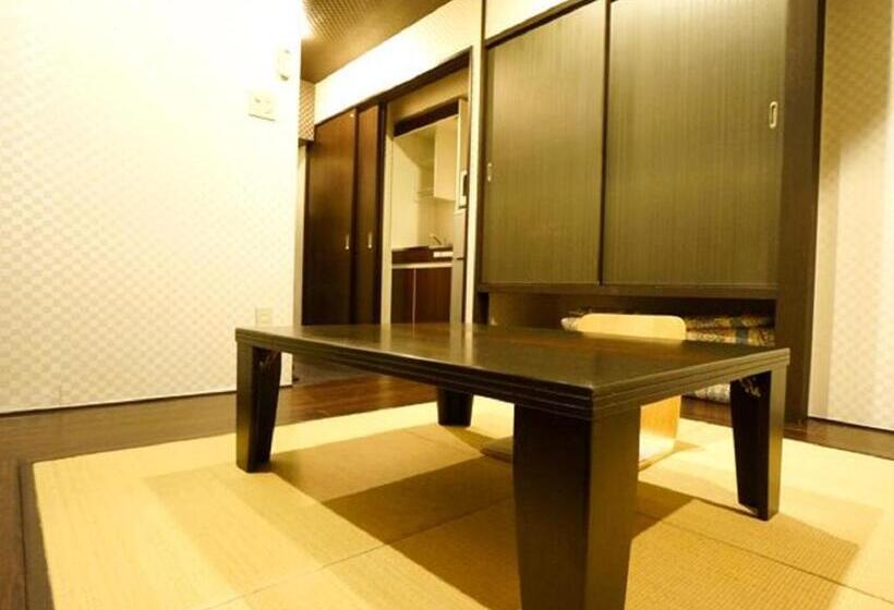 فندق Livemax Budget Esaka