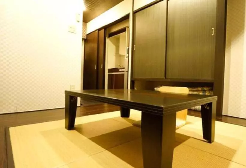 Otel Livemax Budget Esaka