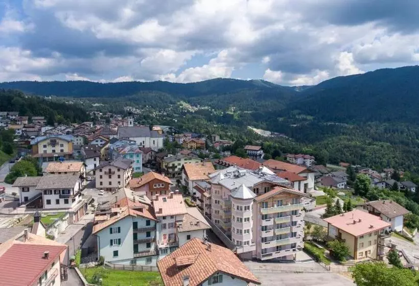 酒店 Luna Bianca Folgaria