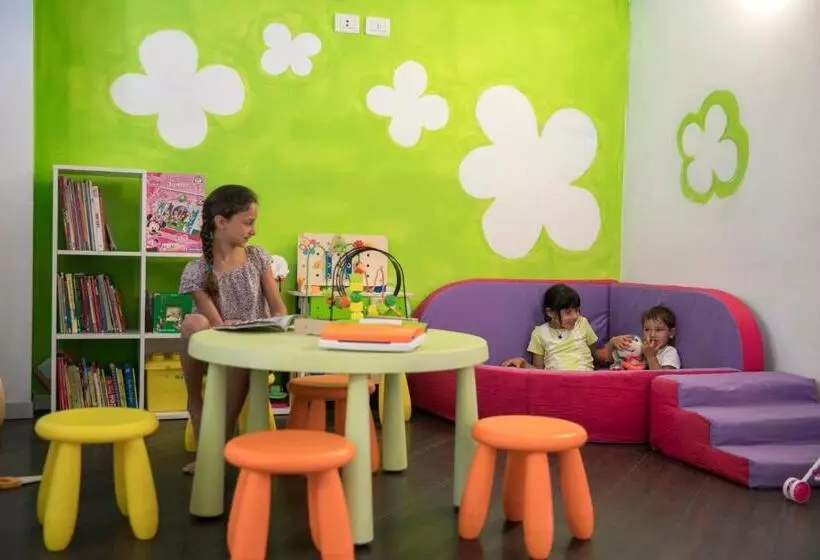 酒店 Luna Bianca Folgaria