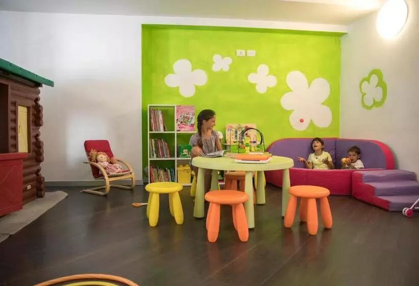 酒店 Luna Bianca Folgaria