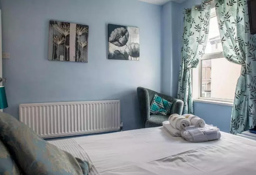 Hotell M And J Guest House