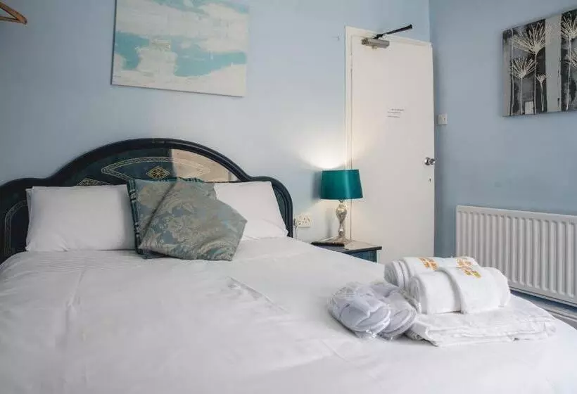 Hotell M And J Guest House