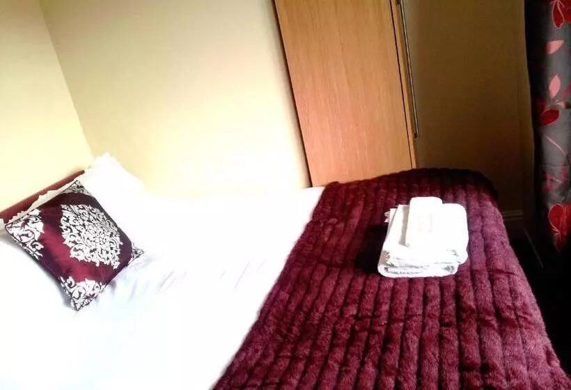 Hotell M And J Guest House