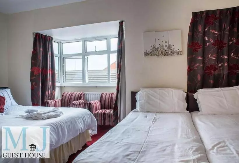 Hotell M And J Guest House