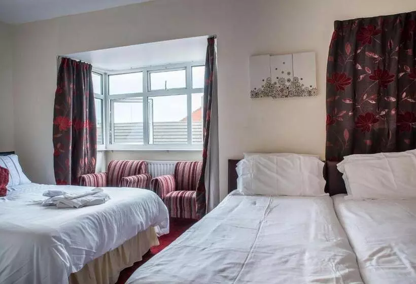 Hotell M And J Guest House