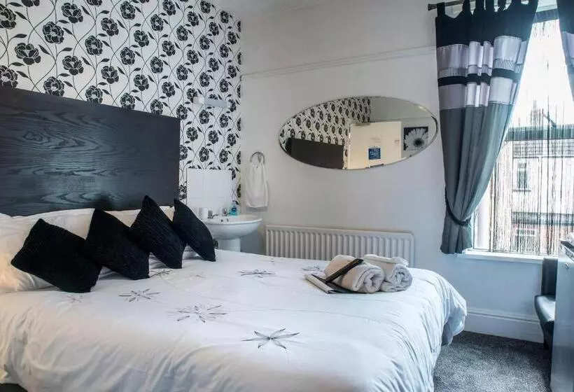 Hotell M And J Guest House