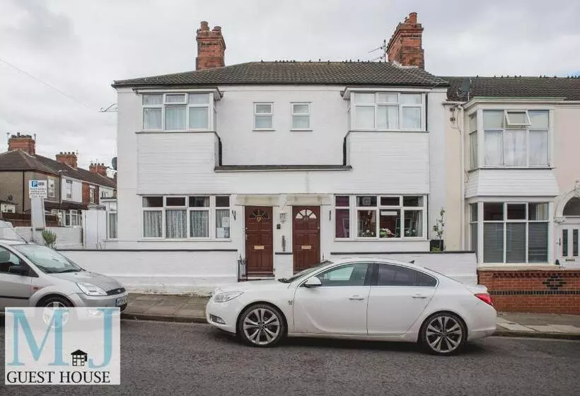 Hotell M And J Guest House