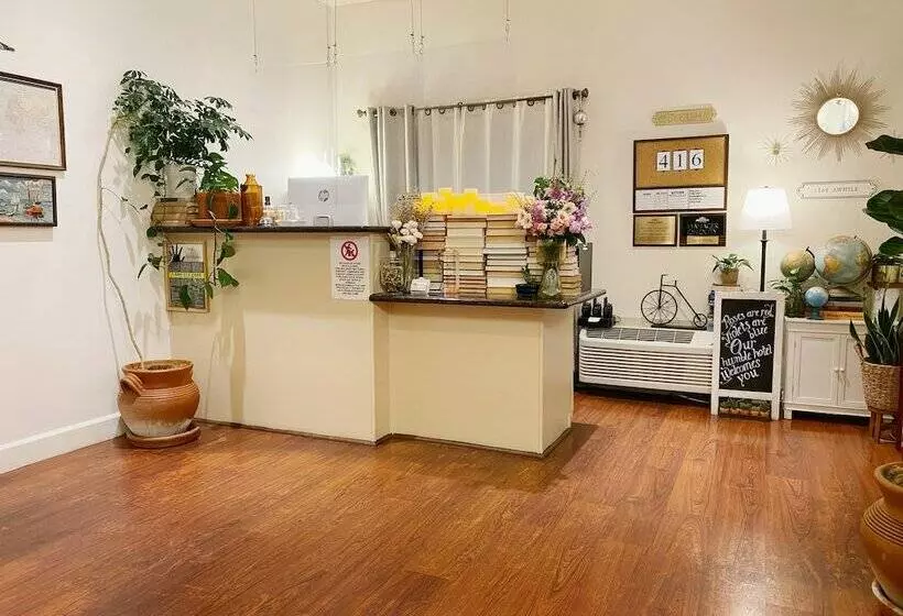 Отель Monarch Valley Inn Marina At Monterey Bay