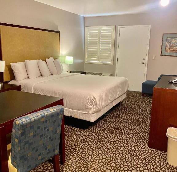 Отель Morro Shores Inn And Suites