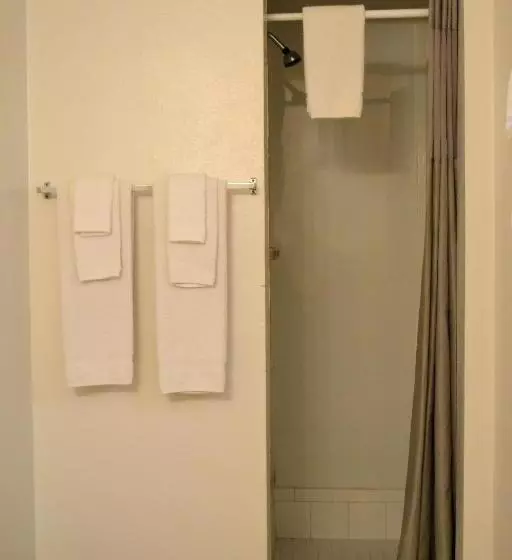 Отель Ontario Inn