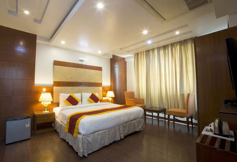 Отель Trimrooms Palm D Or